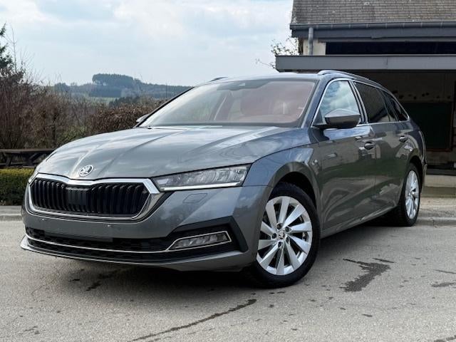 Skoda Octavia Octavia SW 1.0 TSI eTec MHE Limited Family DSG, Dealer onderhouden, Stof, 3 cilinders, 81 kW