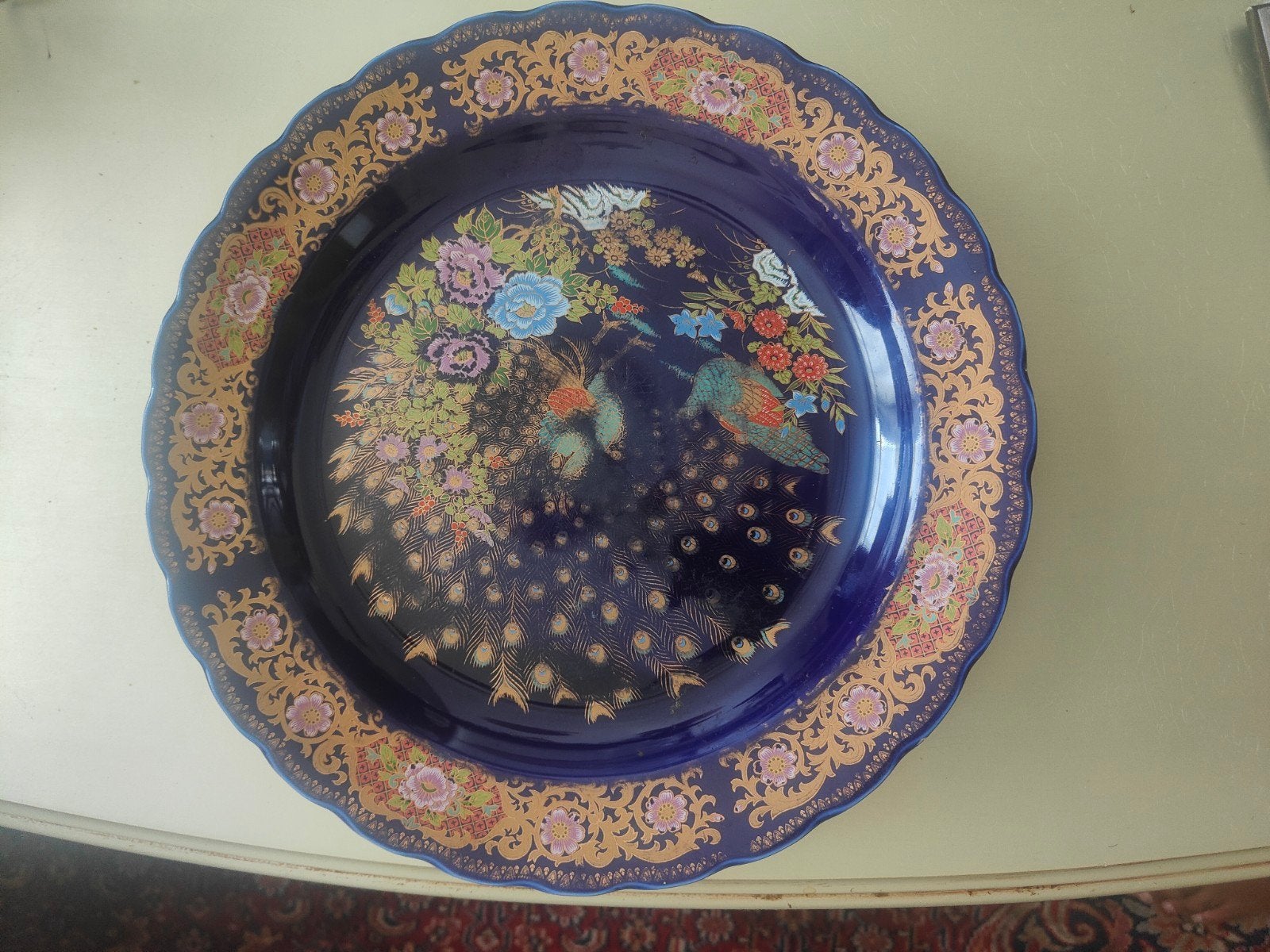 assiette taous, Enlèvement