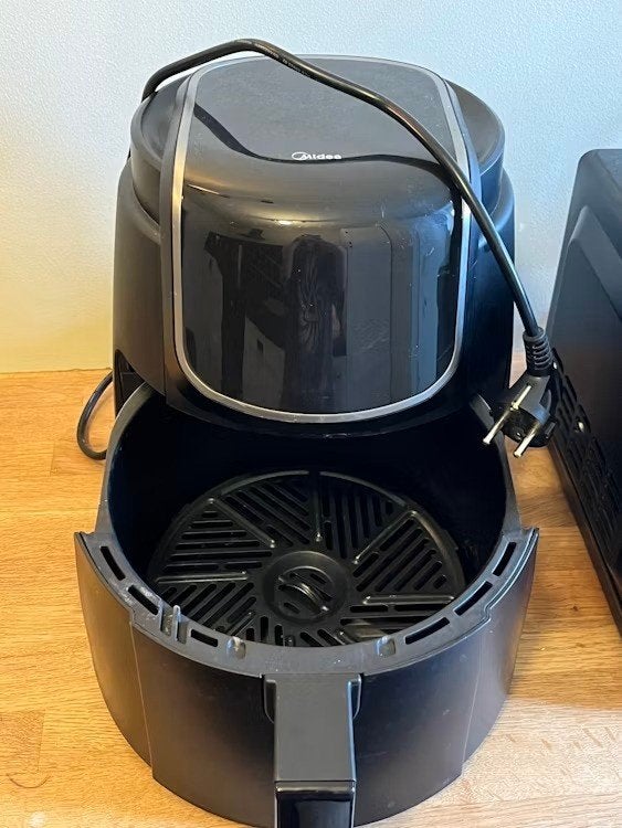 Midea 4L Air Fryer (1500W), Enlèvement, Utilisé, Friteuse à air, 1000 à 1499 grammes