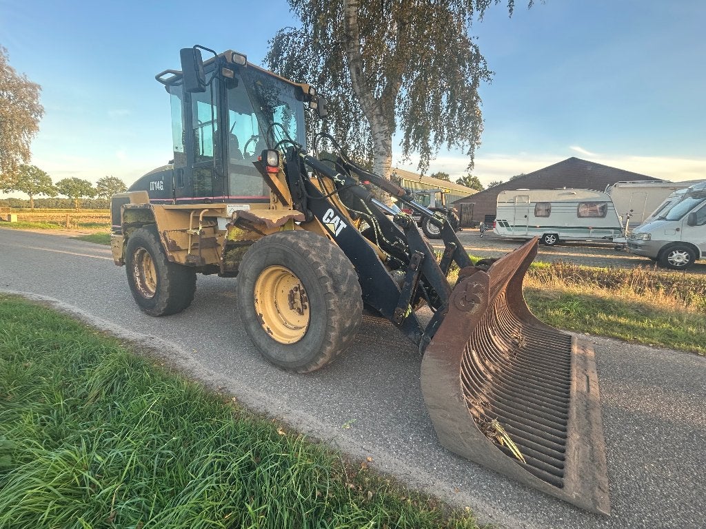 Caterpillar IT14G, Ophalen, Wiellader of Shovel