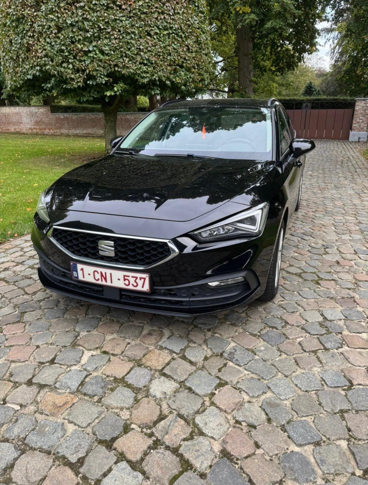Seat Leon -2021-113.100km-Automaat, Autos, Cuir et Alcantara, Leon, 1507 kg, Noir