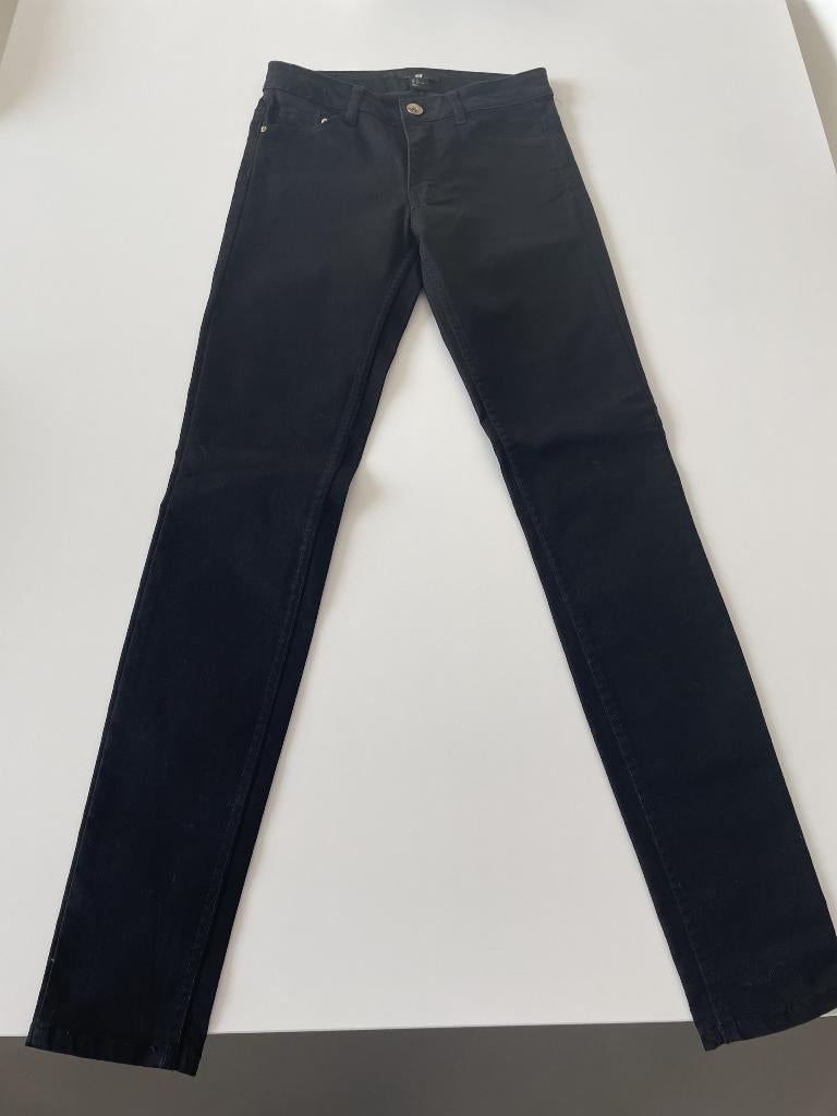 Zwarte jeans maat 36 van H&M, 2 keer gedragen, Kleding | Dames, H&M, Zwart, Ophalen of Verzenden, Zo goed als nieuw