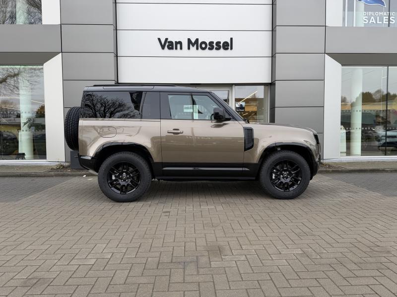 Land Rover Defender 90 D200 X-DYNAMIC (automaat), Automaat, Gebruikt, Zwart, Bruin