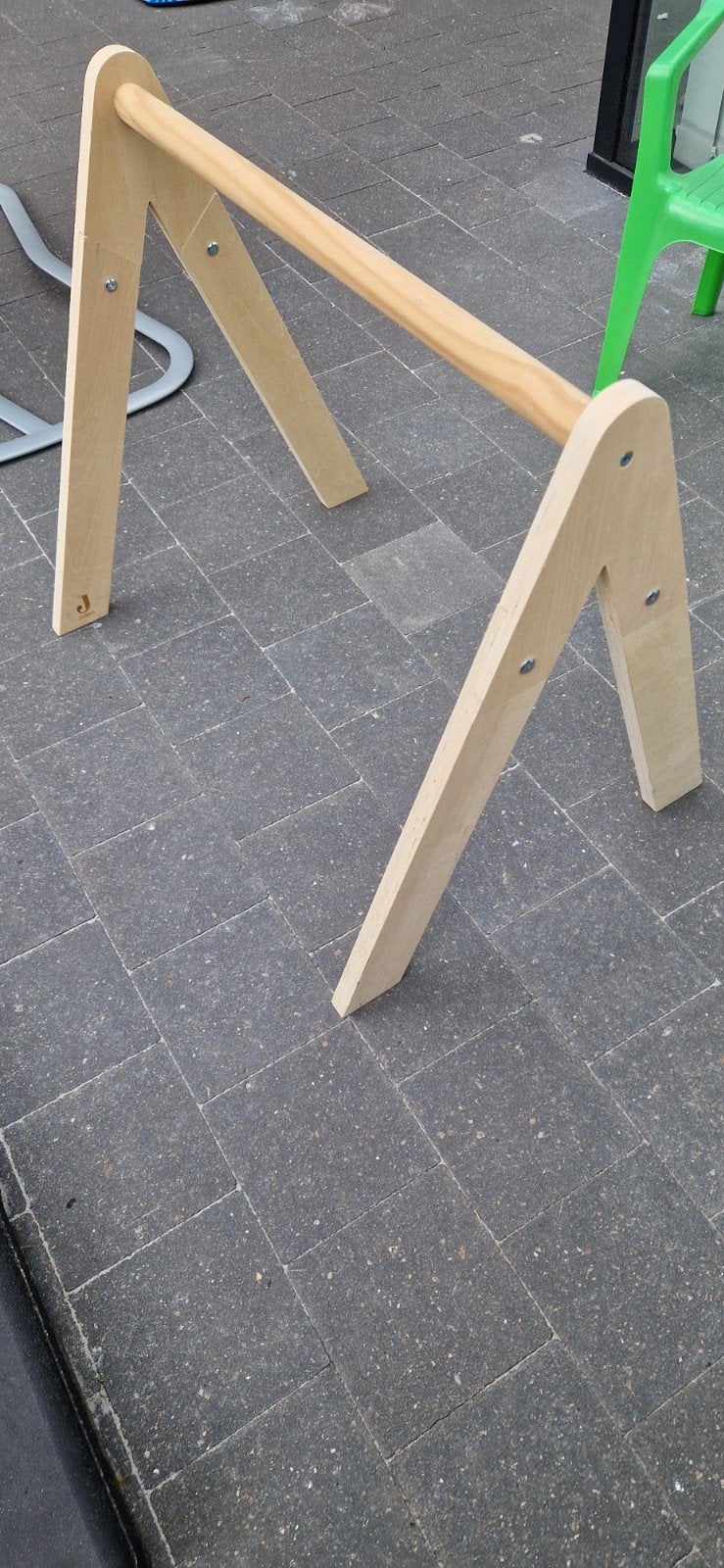 Rekje voor baby speelgoed aan te hangen, Ophalen
