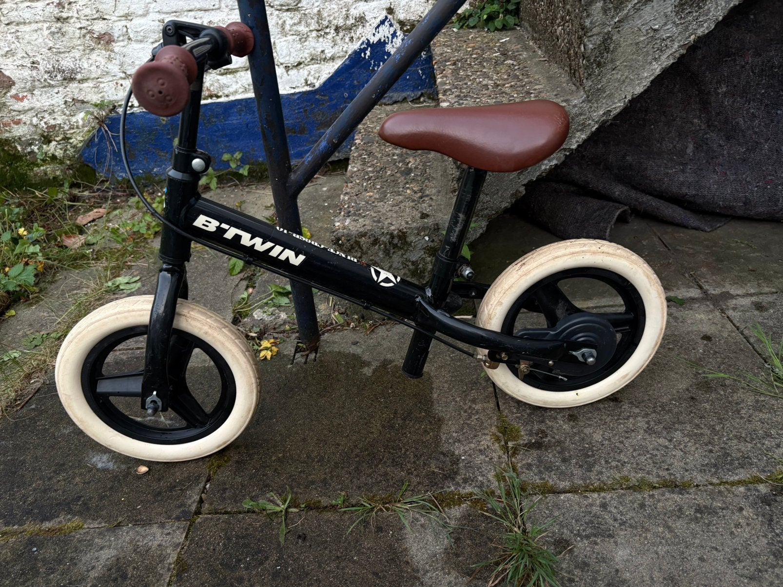 Draisienne Décathlon BTWIN noir selle brune, Ophalen, Zo goed als nieuw