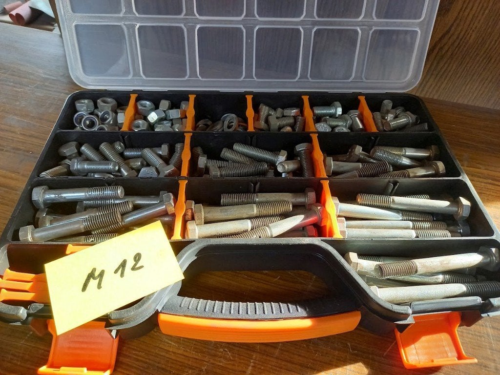 bouten en moeren in assortimentsdoos - M12 - assortiment, Doe-het-zelf en Bouw, Ophalen, Nieuw, 50 tot 100 mm, Bouten of Moeren