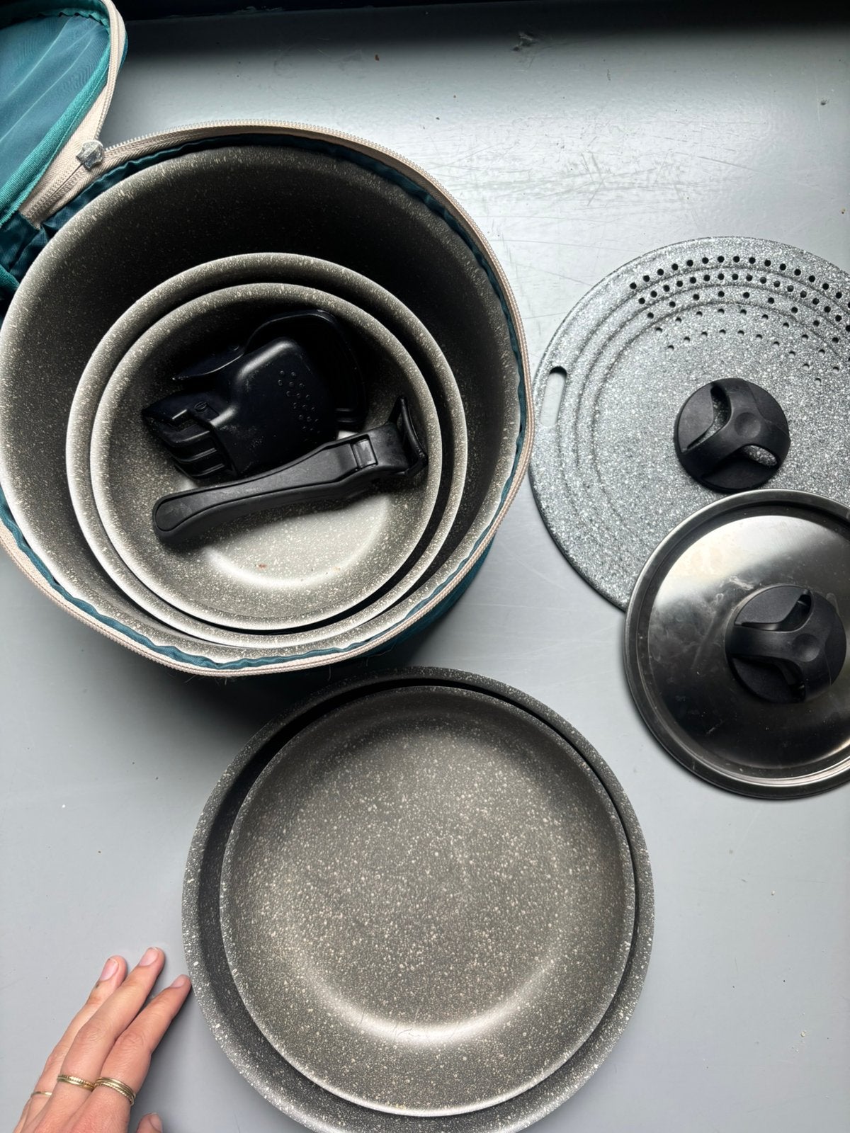 Set kampeerkookpotten Dolomia 22 Plus (beaver brand), Enlèvement, Comme neuf