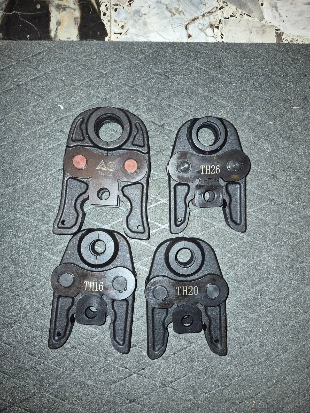 mâchoire de presse pour machine à presser, Bricolage & Construction, Outillage | Pièces de machine & Accessoires, Enlèvement ou Envoi