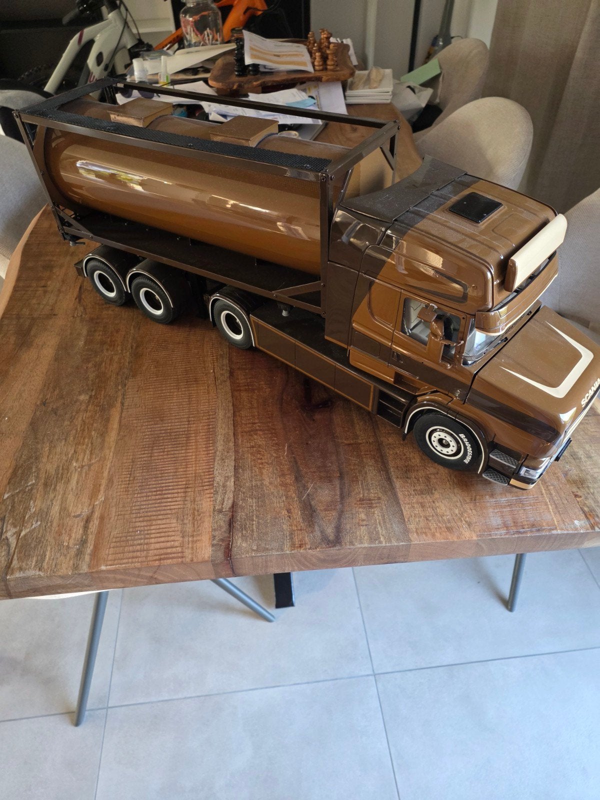 Mooie scania met oplegger 1:14 RC, Hobby en Vrije tijd, Ophalen