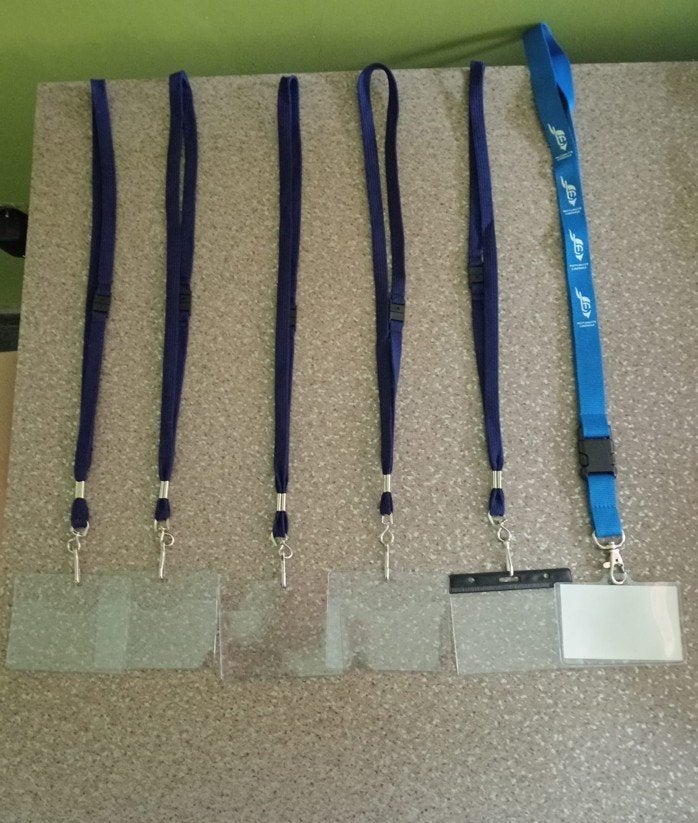Set van 6 nieuwe chokers + badgehouders, Ophalen of Verzenden, Nieuw