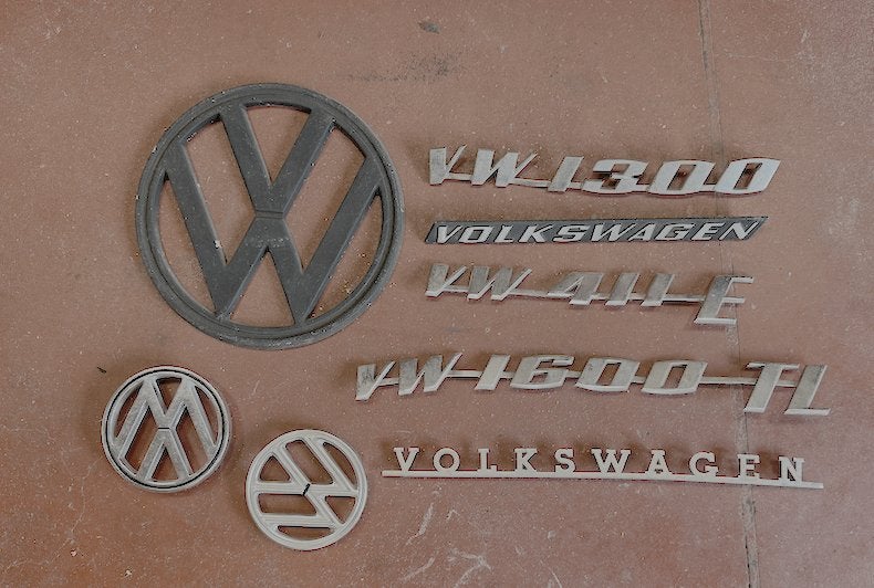 VW emblemen en letters: Kever, Bus T1 T2, oldtimer, Ophalen of Verzenden, Voor, Volkswagen