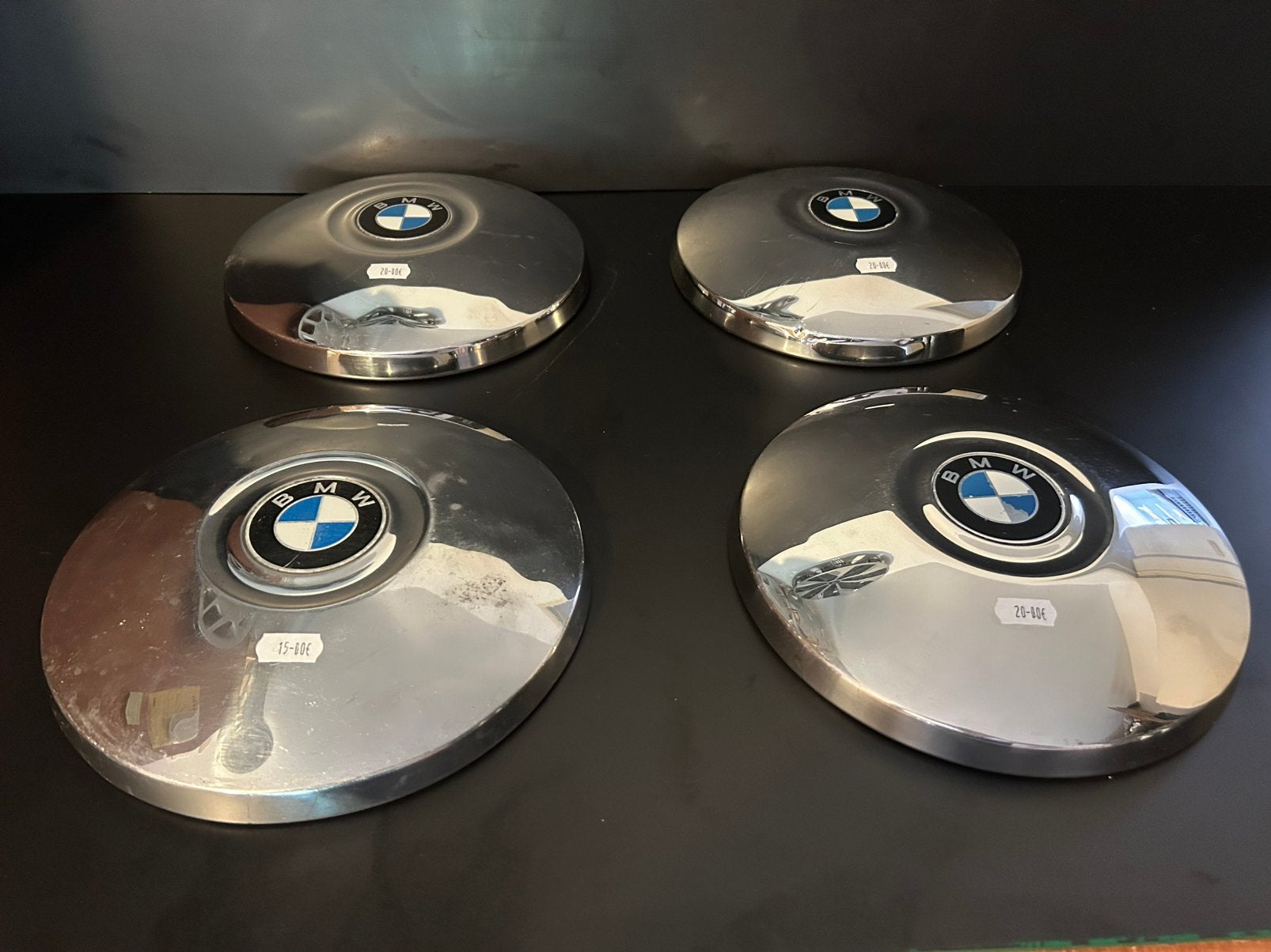 4 enjoliveurs d’origine BMW oldtimer entre 1960 et 1970 E3, Enlèvement ou Envoi, Comme neuf