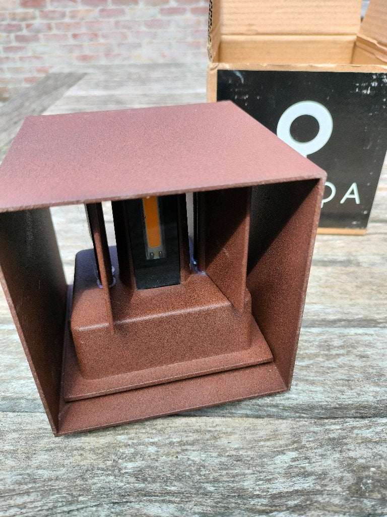 Rustieke wandlamp Qazqa, LED, Qazqa, Ophalen of Verzenden, Zo goed als nieuw