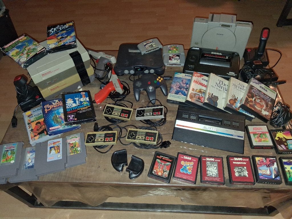retro game console Nintendo NES - N64 -atari -Sega- ps, Consoles de jeu & Jeux vidéo, Consoles de jeu | Nintendo NES, Enlèvement ou Envoi