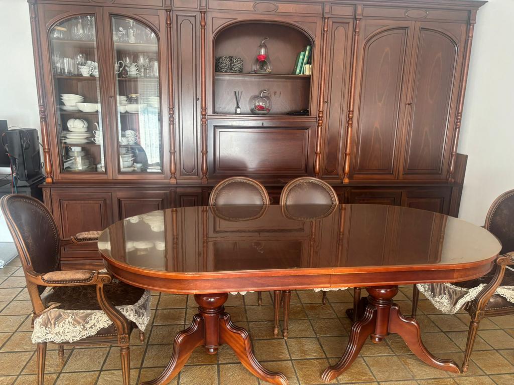 Armoire et table extensible en bois divan et 2 fauteuil, Maison & Meubles, Enlèvement, Autres essences de bois