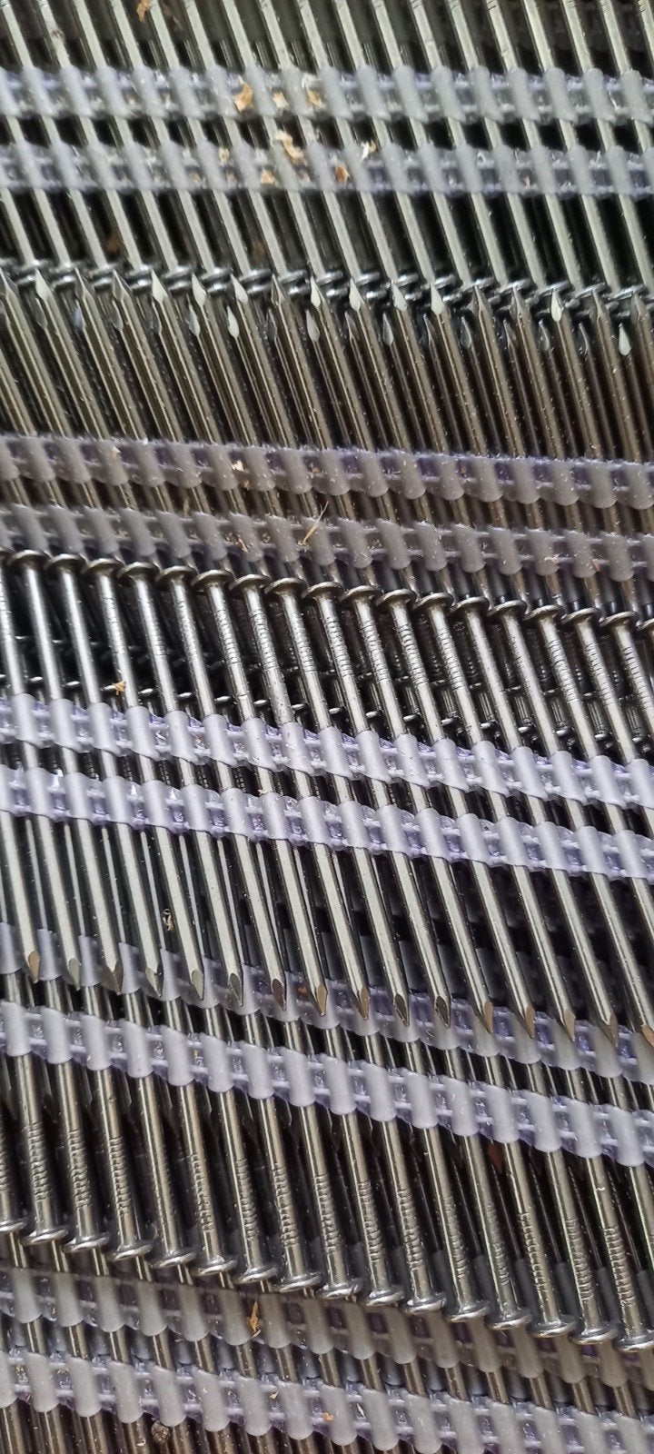 Nagels voor schieters., Ophalen