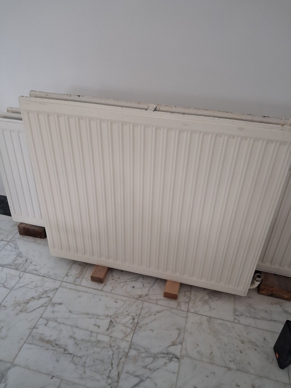 Radiateur ( Attention seul le grand est a vendre), Enlèvement, Radiateur