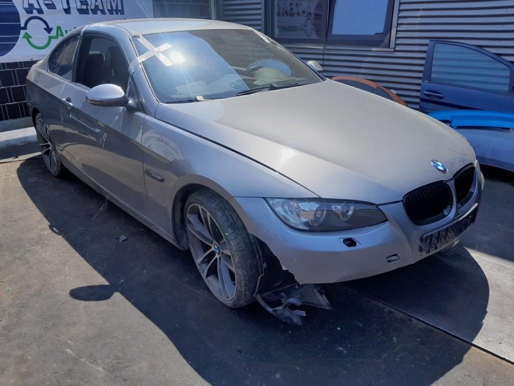 SPATBORD RECHTS VOOR BMW 3 serie (E92) (41357168988), Auto-onderdelen, Gebruikt, Voor, BMW, Spatbord