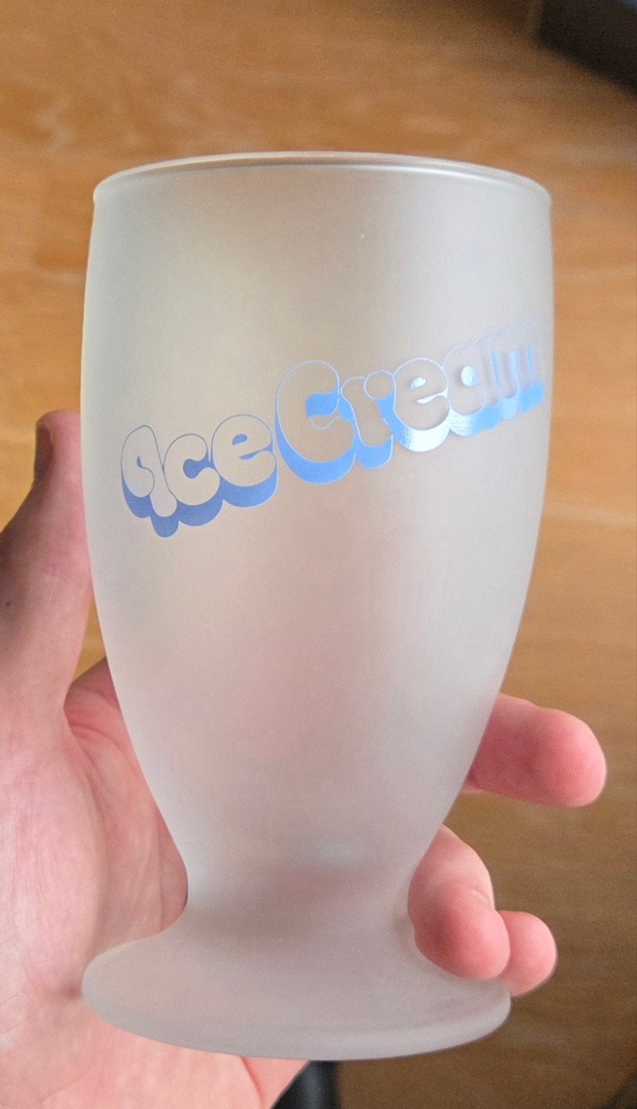 5 ijscoupe glazen in melkglas nieuw, Huis en Inrichting, Keuken | Servies, Ophalen