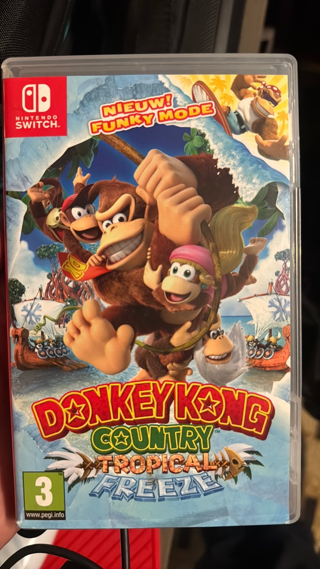 Donkey Kong Country : Tropical Freeze, Enlèvement ou Envoi, À partir de 3 ans