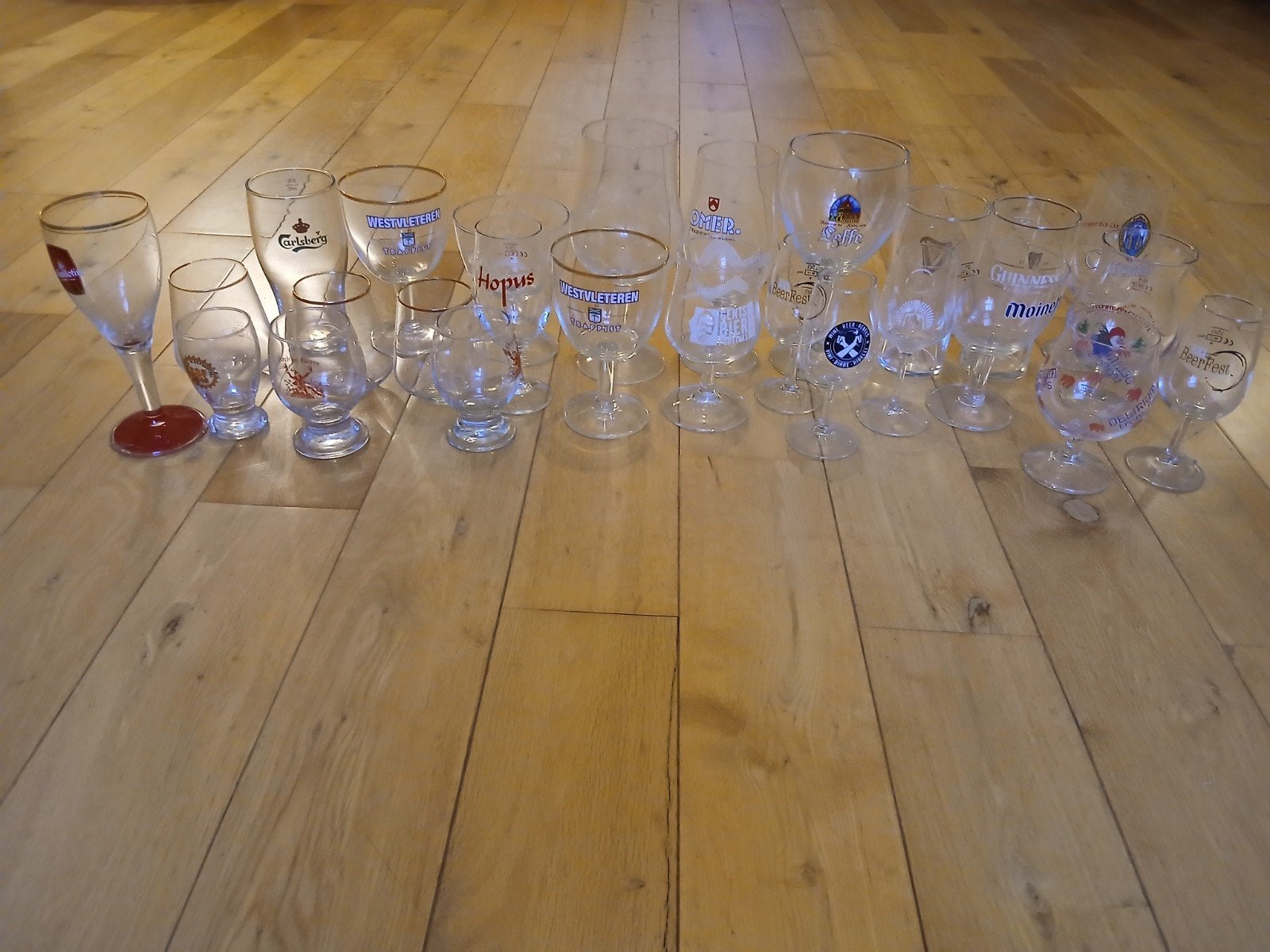 26 verres de bière, Enlèvement, Comme neuf, Verre à bière