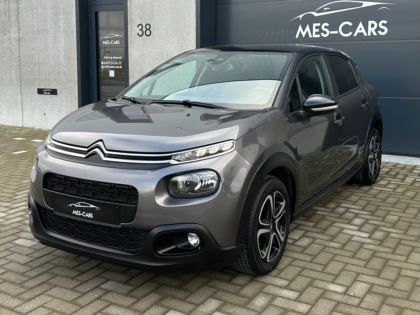 Citroën C3 1.2Benzine 133.000Km / Cruise - CarPlay 2020, Auto's, Dealer onderhouden, Stof, Zwart, Bedrijf