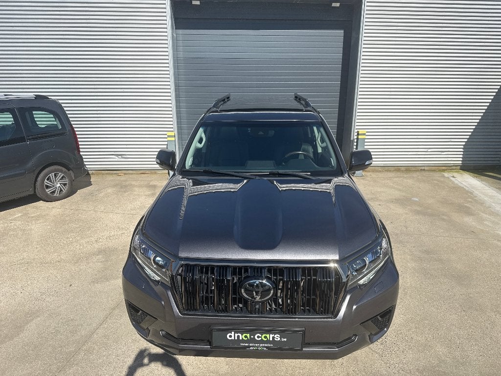 Land Cruiser 2.8 D-4D / Premium / Lichte vracht  / Grantie, Automaat, 4 cilinders, 3000 kg, Leder
