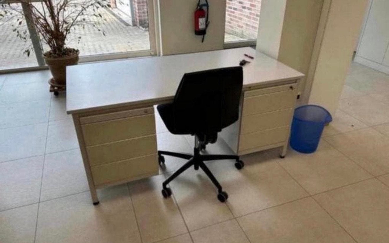 Bureau 2 pièces, Enlèvement, Comme neuf