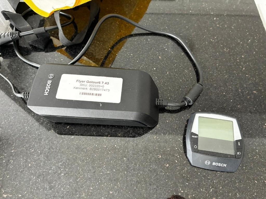 oplader  + display electrische fiets Flyer Gotour6, Ophalen of Verzenden, Zo goed als nieuw