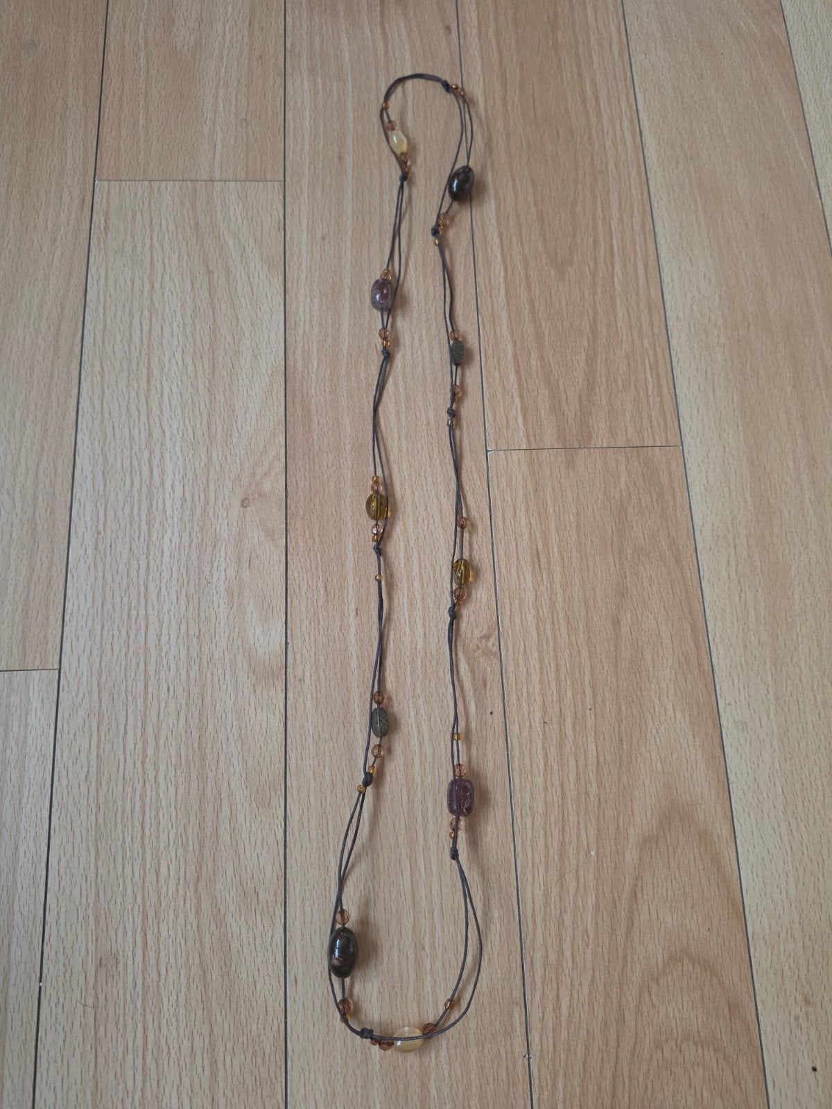 Collier fantaisie long – Perles marron et ambre sur cordon, Animaux & Accessoires, Laisses pour chiens, Enlèvement ou Envoi