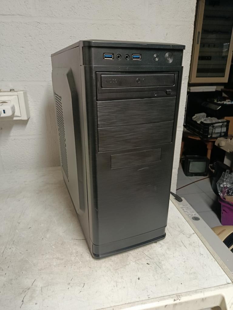 Windows 11 PC met nieuw moederbord en CPU, 16GB ram, SSD, Informatique & Logiciels, Boîtiers d'ordinateurs, Enlèvement