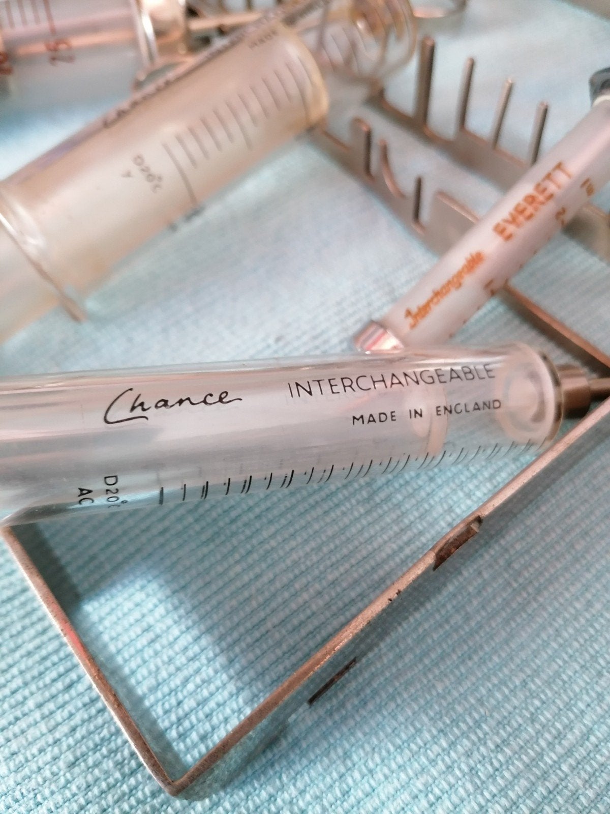 Cameco Everett Chance injectieset Engeland 30-65 + naalden, Antiquités & Art, Curiosités & Brocante, Enlèvement ou Envoi