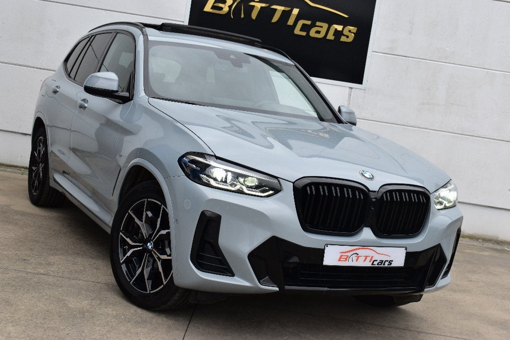 BMW X3 2.0d Drive18 | Pack M | Cuir | Camera | Toit Pano, Autos, Argent ou Gris, Achat, Phares entièrement LED, Euro 6