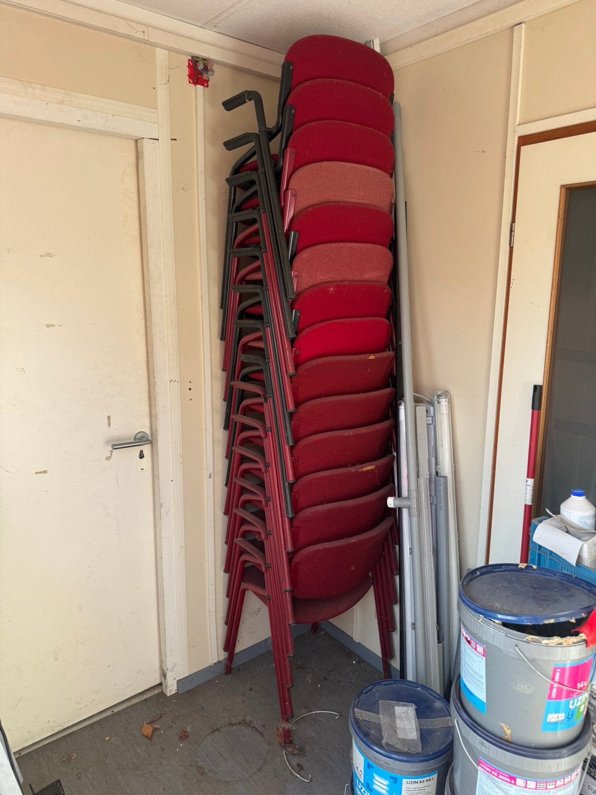 Gratis stoelen, Ophalen, Zo goed als nieuw
