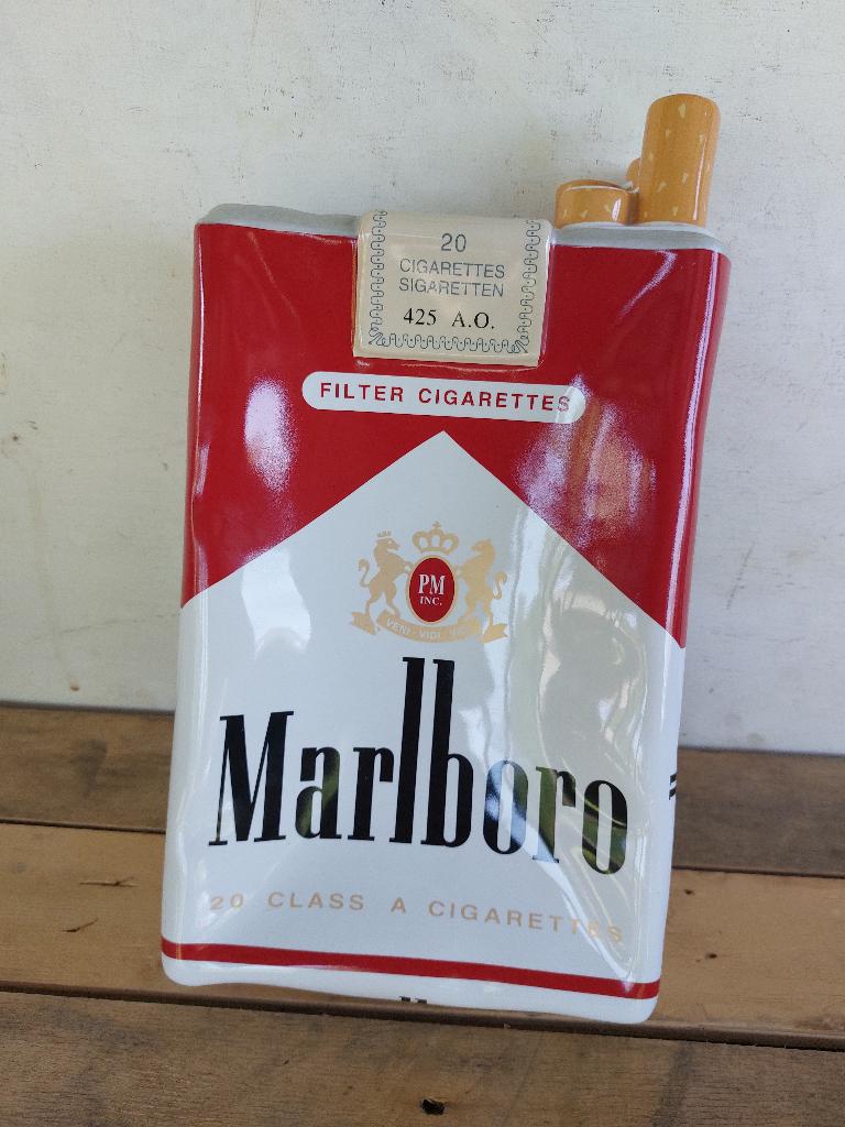 Cendrier/tirelire Marlboro XXL, Collections, Enlèvement ou Envoi, Comme neuf, Cendrier