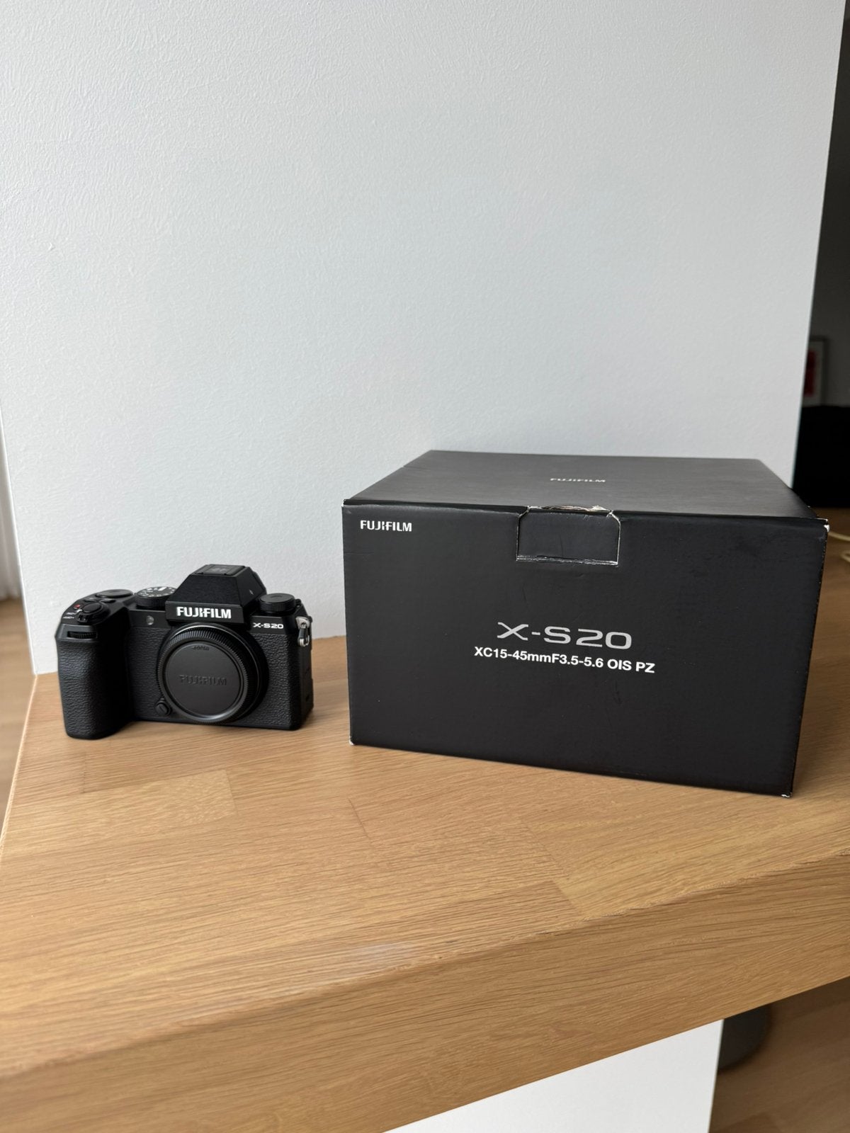 Fujifilm X-S20, Sans zoom optique, Enlèvement ou Envoi, Batterie, 26 mégapixels