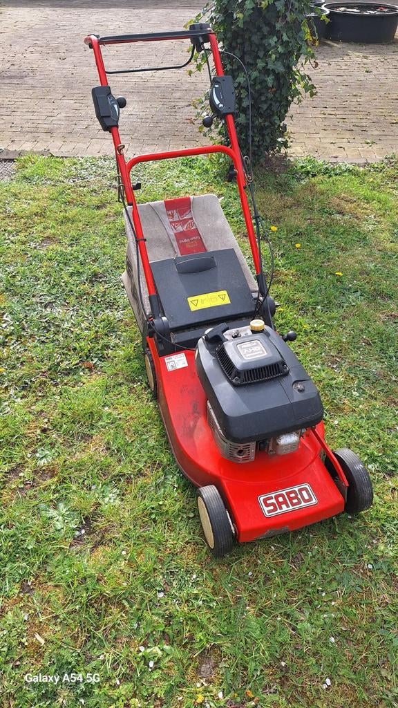 Grasmaaier zelftrekker  SABO, Ophalen