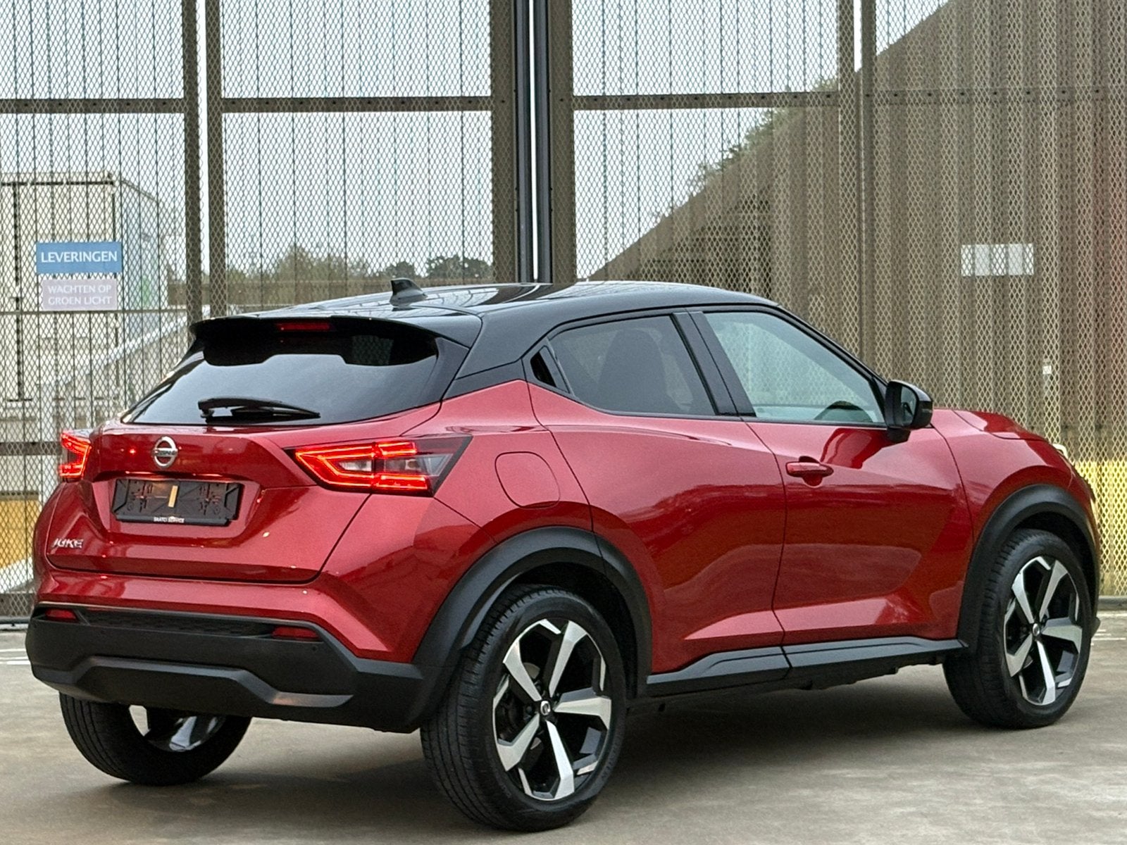 Nissan Juke 1.0DIG-T | GARANTIE | CAM | NAVI | AIRCO | ACC |, Auto's, Stof, 5 zetels, 5 deurs, 999 cc