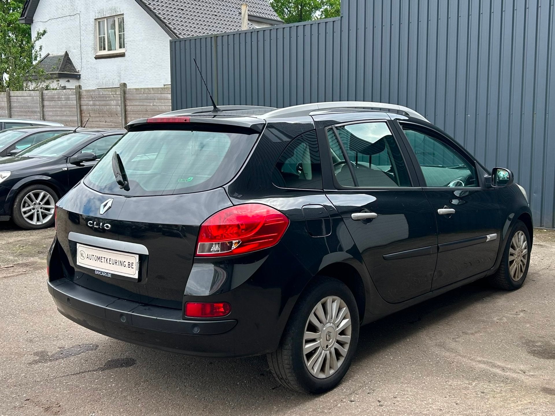 Renault Clio 2011 Airco 1.2 Benzine, Autos, Entreprise, Boîte manuelle, Capteur de stationnement, 5 portes