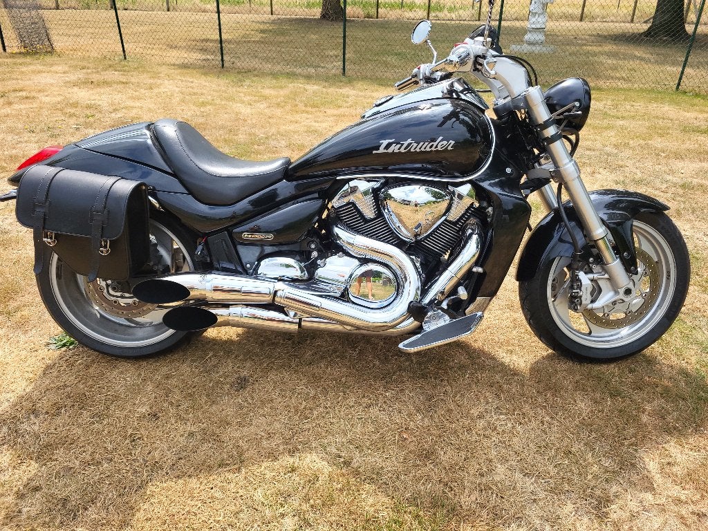 suzuki intruder 1800, Motoren, Motoren | Suzuki, 2 cilinders, Chopper, Gebruikt, Particulier