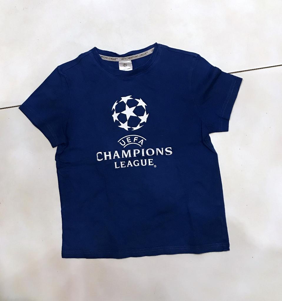 VOETBAL shirtje UEFA CHAMPIGNONS LEAGUE - maat 122/128, Sport en Fitness, Ophalen of Verzenden, Zo goed als nieuw