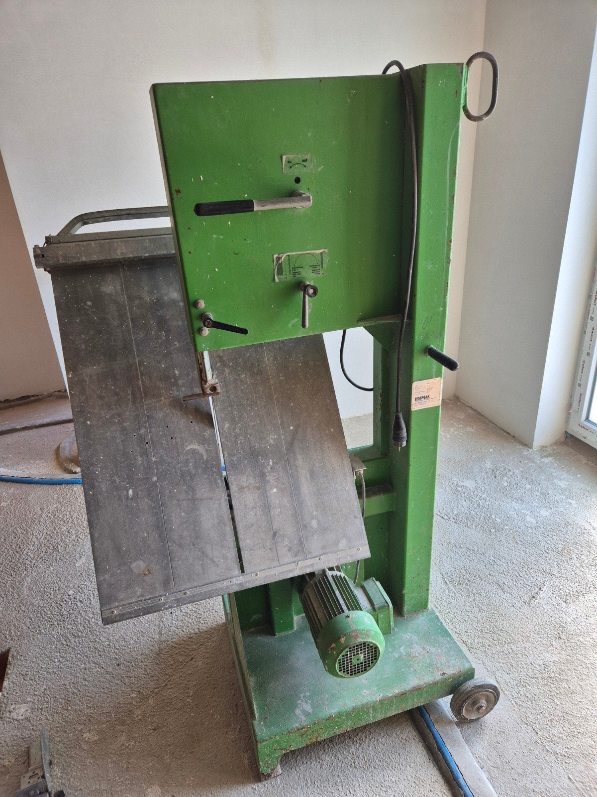 Scie a ruban Lissmac Mbs 502/2  bloc cellulaire, Ophalen