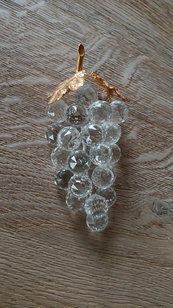 Swarovski druif, Ophalen