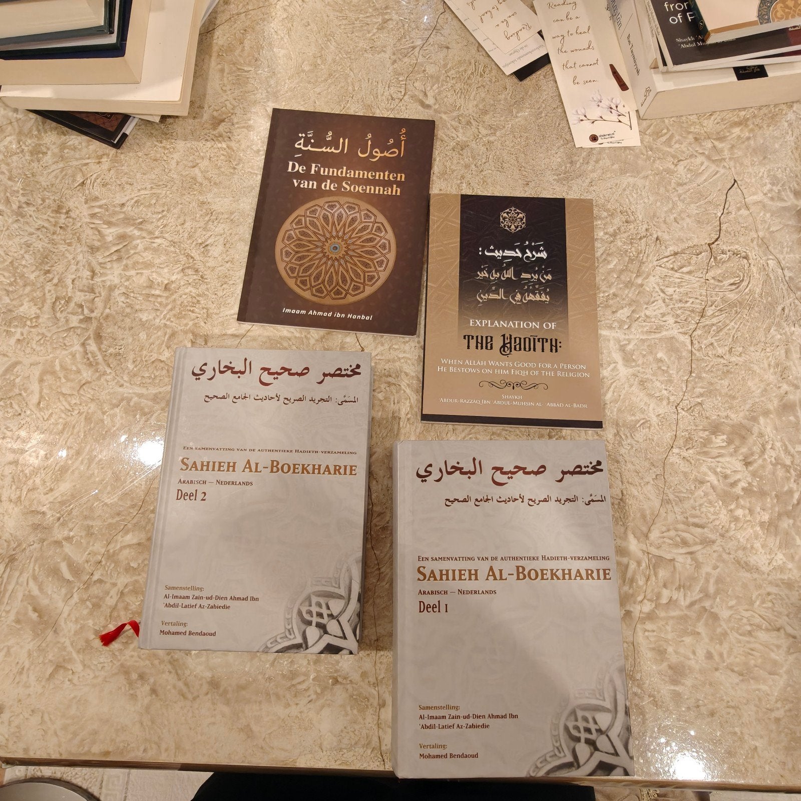Livres de hadiths + coffret Bukhari en néerlandais (parties, Enlèvement, Comme neuf, Spiritualité en général, Autres types