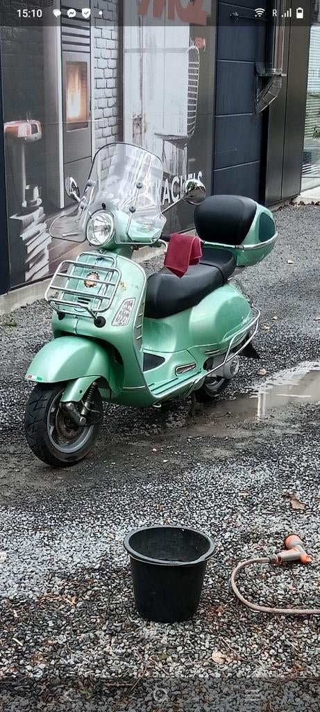 Vespa, Fietsen en Brommers, Ophalen