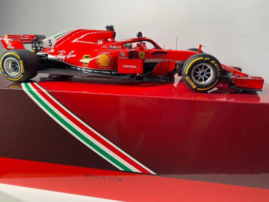 F1   FERRARI   1/18   S. VETTEL   BBR, Enlèvement ou Envoi