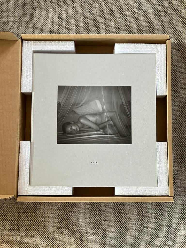 Kate Moss by Mario Sorrenti ( Luxe Editie), Boeken, Verzenden, Zo goed als nieuw