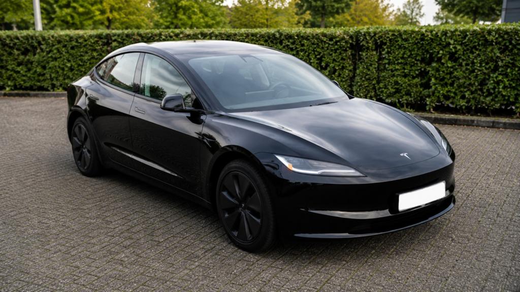 Tesla model 3 12/2024, Auto's, Tesla, Particulier, Model 3, Benzine, Zwart, Zwart, Achterwielaandrijving, Ophalen