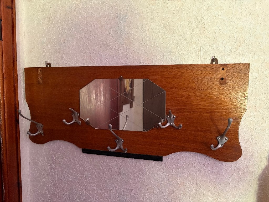 Porte-manteau suspendu ancien avec miroir, Enlèvement