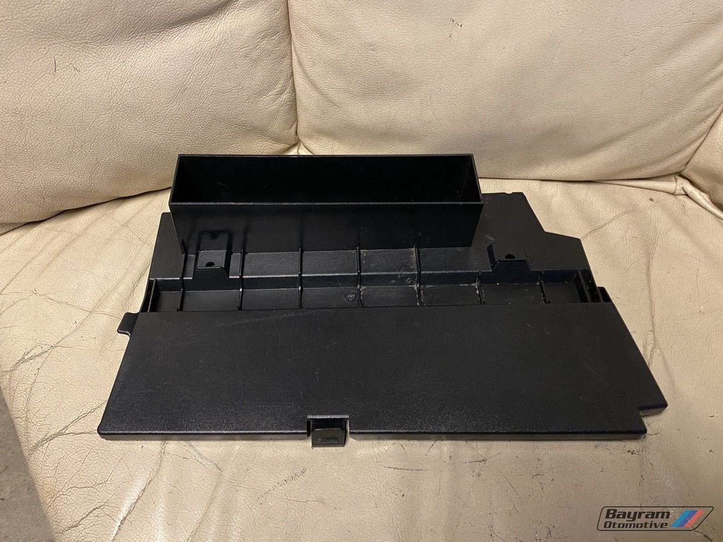 Bmw E36 touring accu afdekkap afdekplaat 8170476 328i 3serie, Autos : Pièces & Accessoires, Habitacle & Garnissage, -, Utilisé